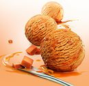Caramell-Glace mit Caramellstückchen Caramell-Glace mit Caramellstückchen