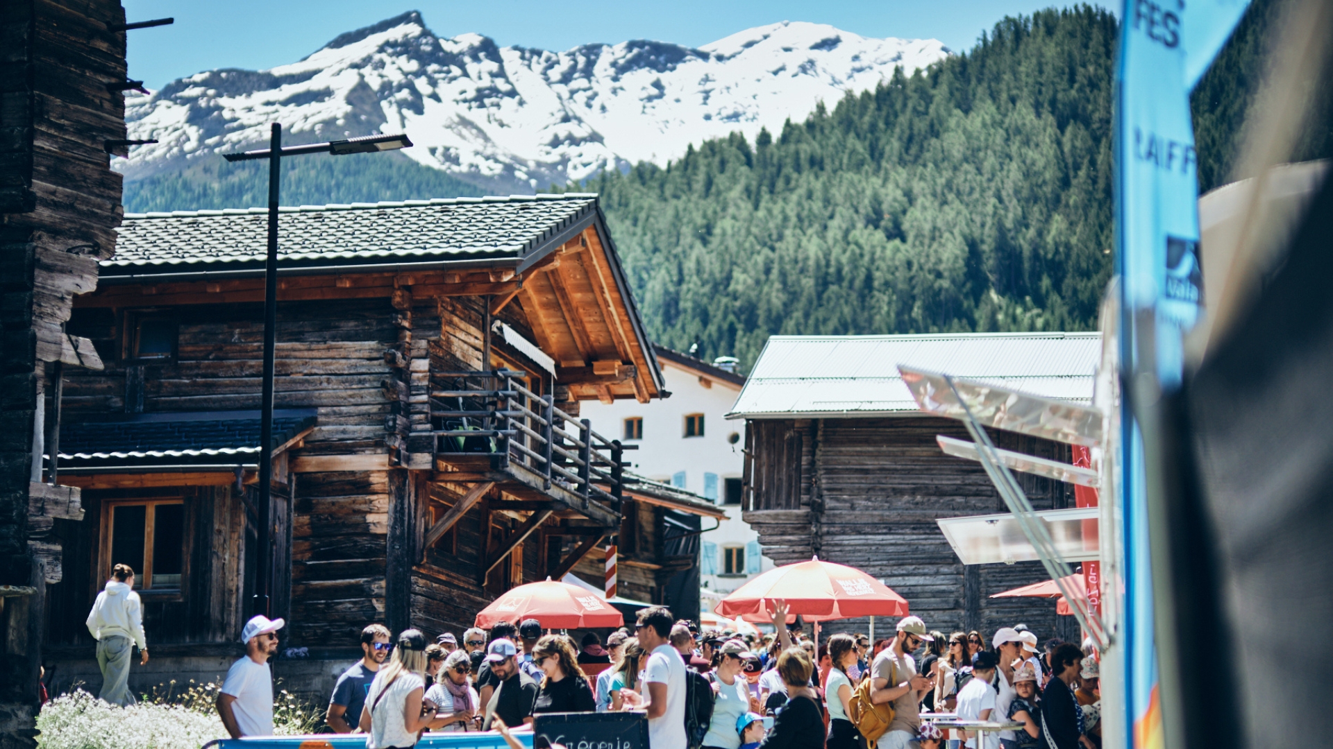 Le Grand Marché des Terroirs Alpins aura lieu dans le village pittoresque de Bruson (photo: Cyril Perregaux) Le Grand Marché des Terroirs Alpins aura lieu dans le village pittoresque de Bruson (photo: Cyril Perregaux)